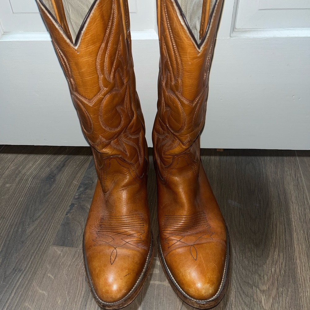 Frye Tan Cowboy Western Boots with Decorative Stitching Style 3750